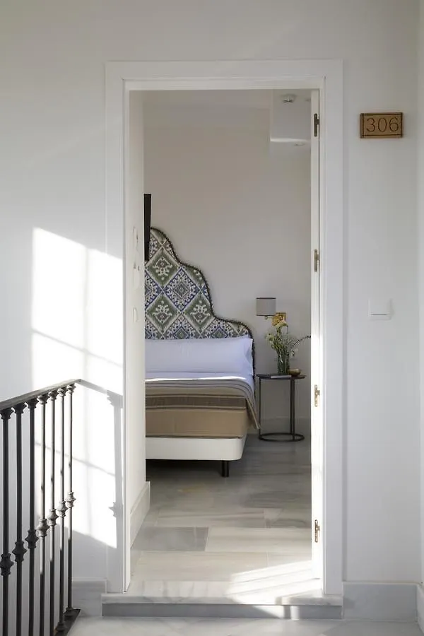 Hotel Nuea Santiago15 Siviglia 3*,
