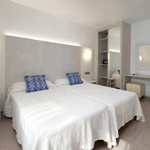 Roca Hostel Sant Antoni de Portmany