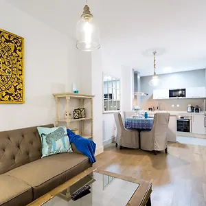 Apartamento Atrivm Apartamento, Sevilla