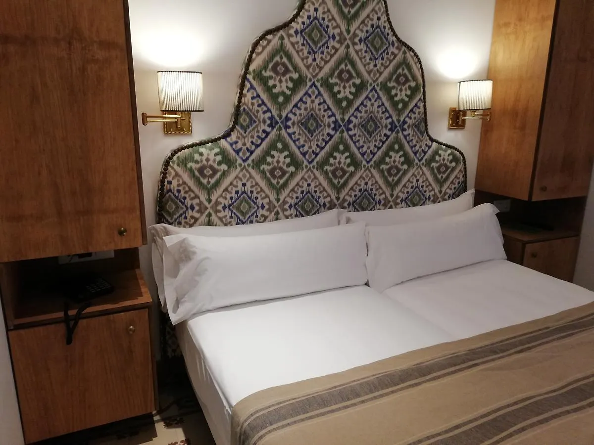 Hotel Nuea Santiago15 Siviglia Spagna